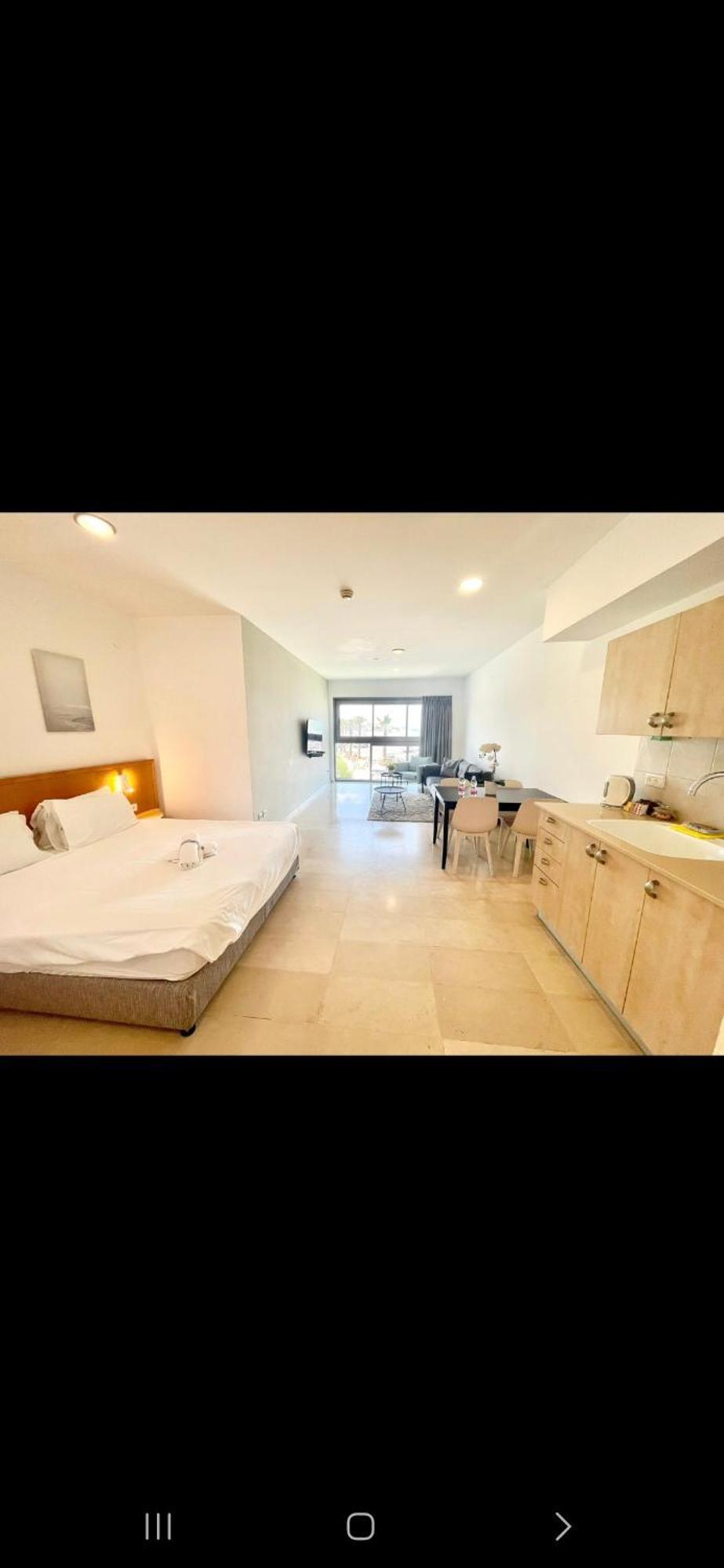Oceanus Apartment Hotel Herzelia 외부 사진
